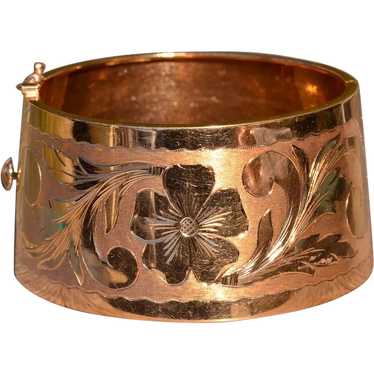 Outstanding Hand Engraved Cuff Bangle Bracelet in 