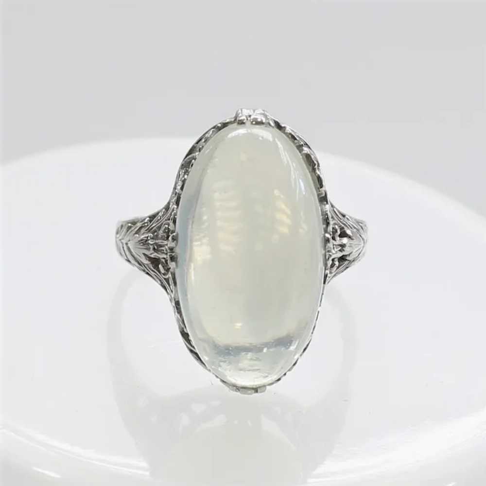 Lady's Vintage 18K Moonstone Ring - image 2