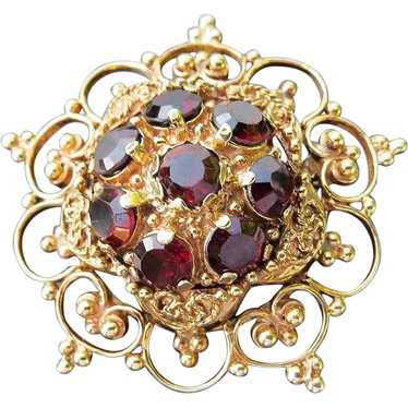 Ladys Vintage 14K Ornate Garnet Brooch / Pendant - image 1