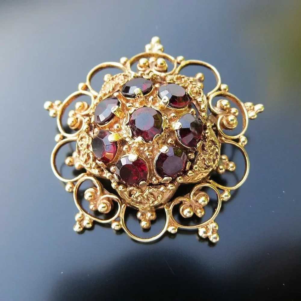 Ladys Vintage 14K Ornate Garnet Brooch / Pendant - image 2