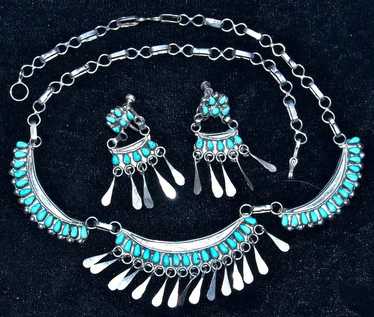 Zuni Turquoise Necklace & Earrings - in Hand-Hamm… - image 1