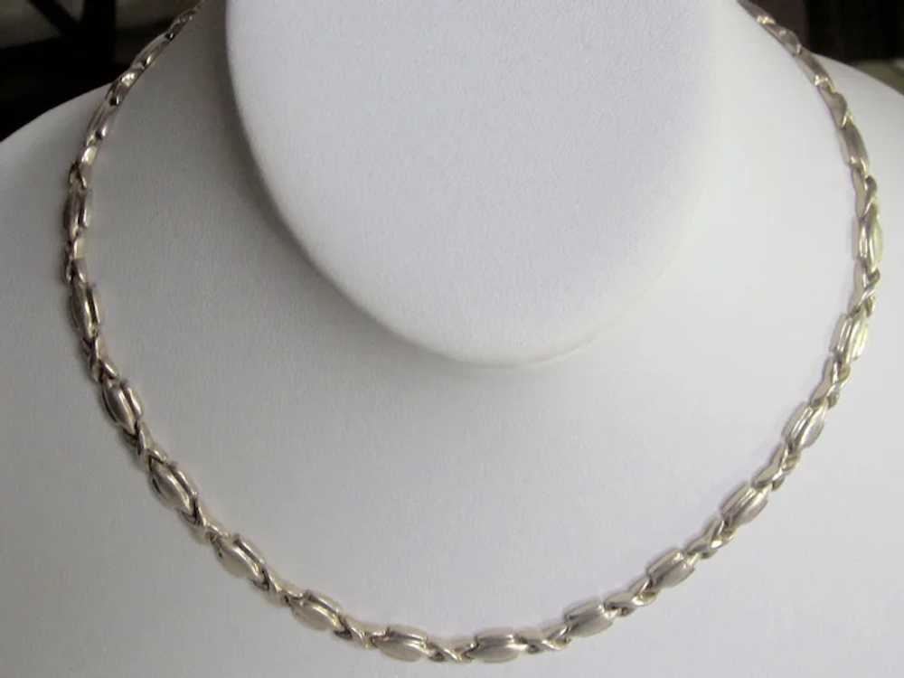 Vintage Sterling Silver Kiss Link Necklace - image 4