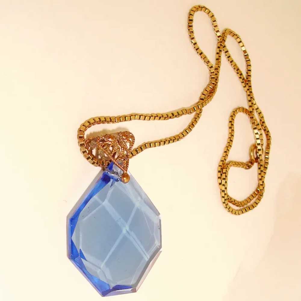 Art Deco Sapphire Blue Octagon Pendant on Gold Fi… - image 4