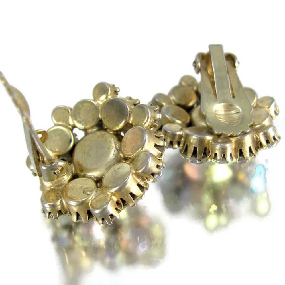 Vintage Unsigned Weiss AB Rhinestone Cluster Earr… - image 3