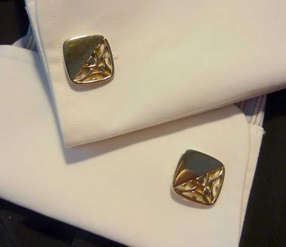 Simple Gold Tone with Class Cufflinks Cuff Links - image 6
