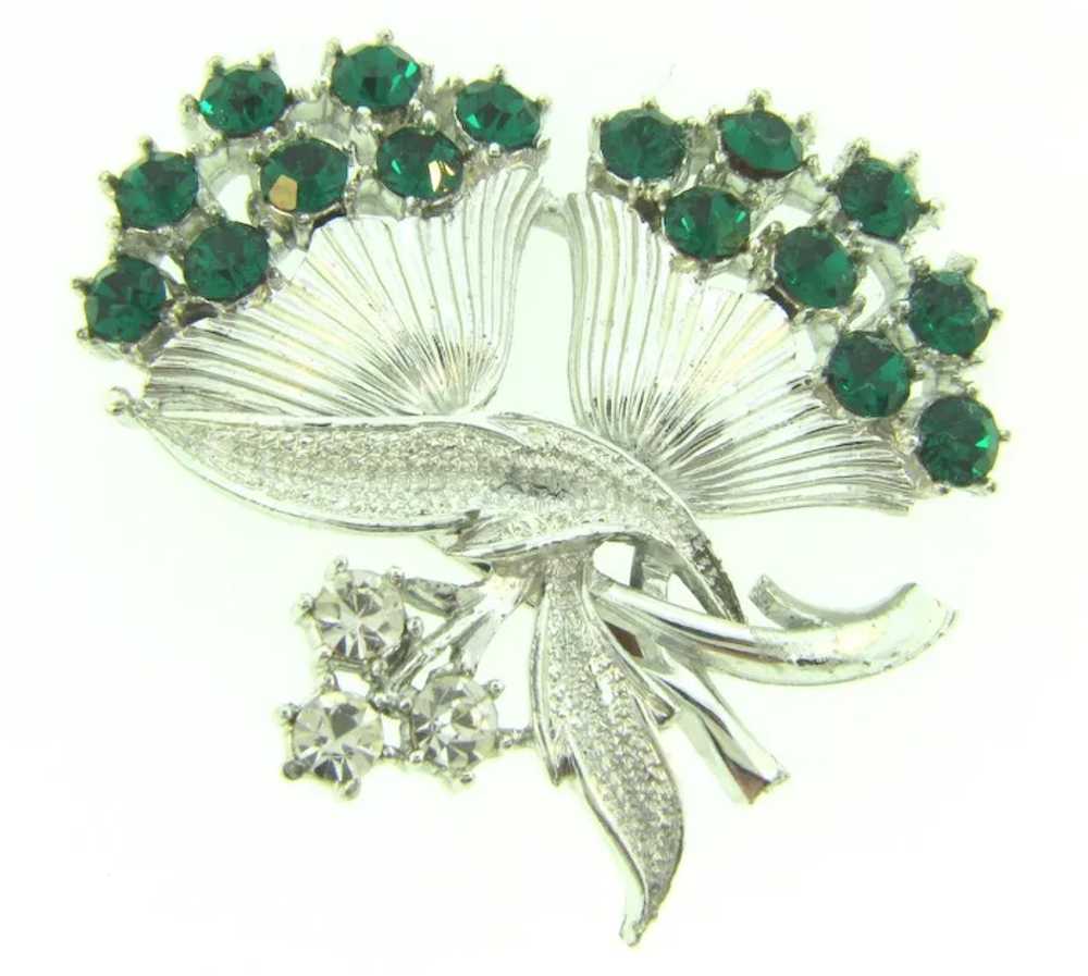 Vintage Mid-Century floral Brooch with emerald gr… - image 4