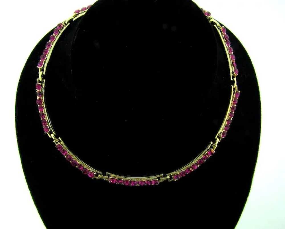 Vintage gold tone choker link Necklace with brigh… - image 3