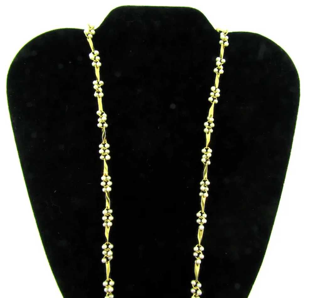 Vintage gold tone link Necklace with imitation pe… - image 3