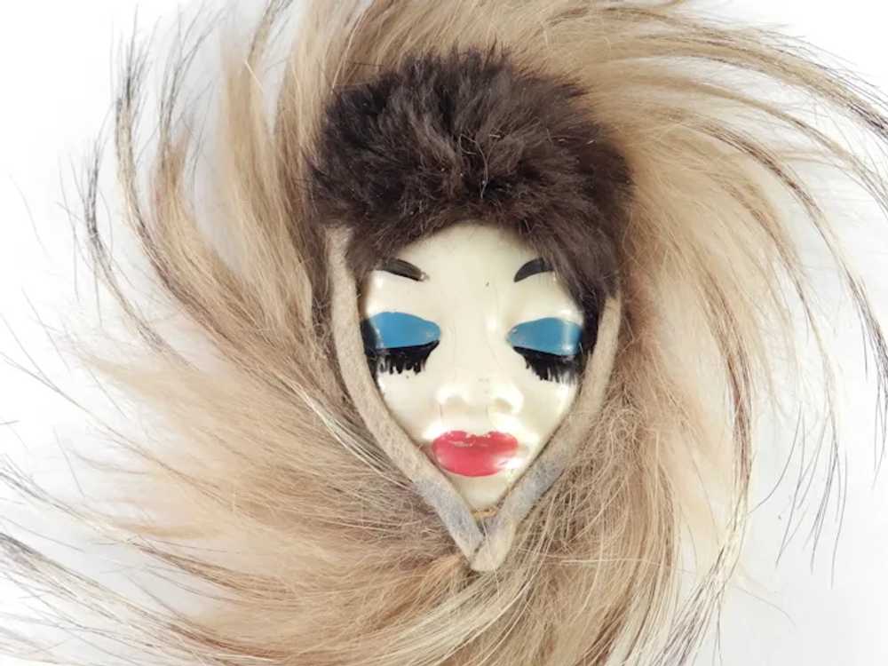 Elzac Ceramic Victim of Fashion Face Faux Fur Fea… - image 4