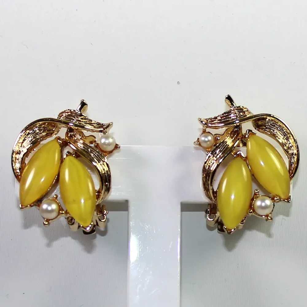 Vintage YELLOW MOONGLOW Rhinestone Faux Pearl Nec… - image 4