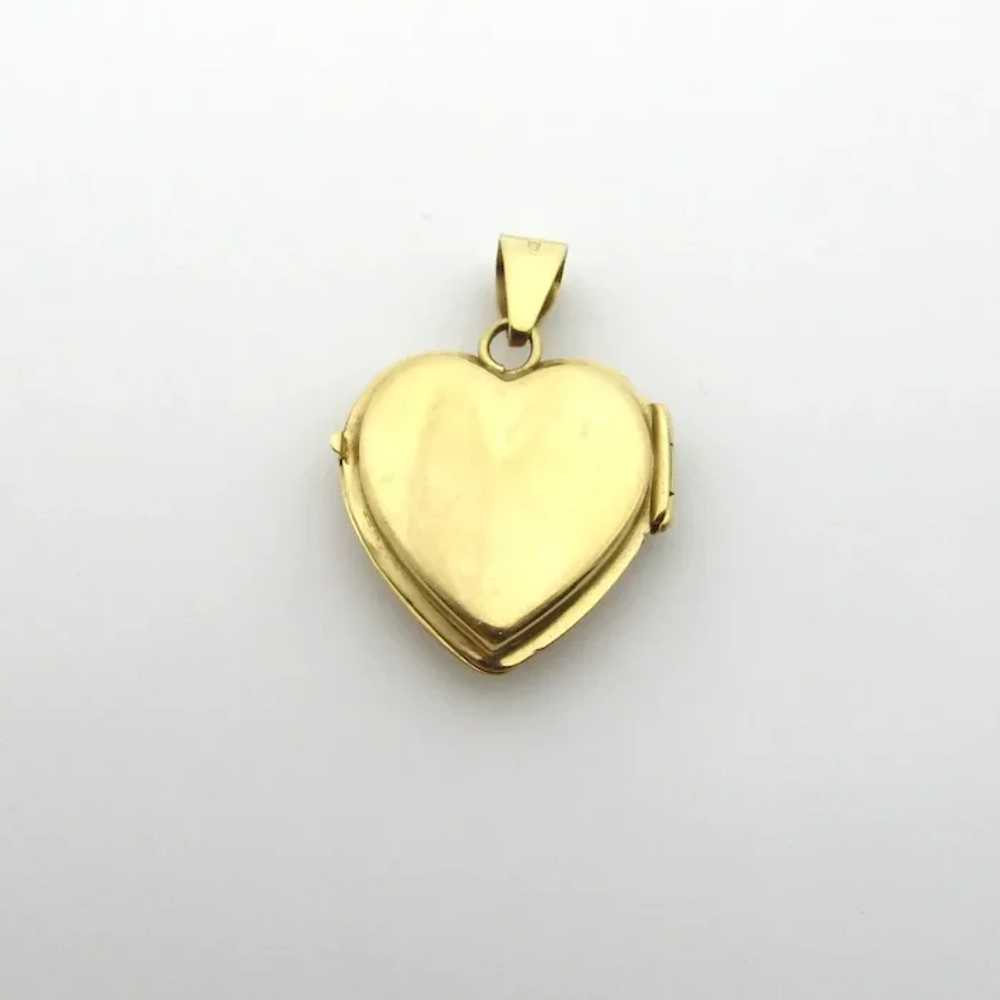 14K Yellow Gold Heart Floral Locket - image 2