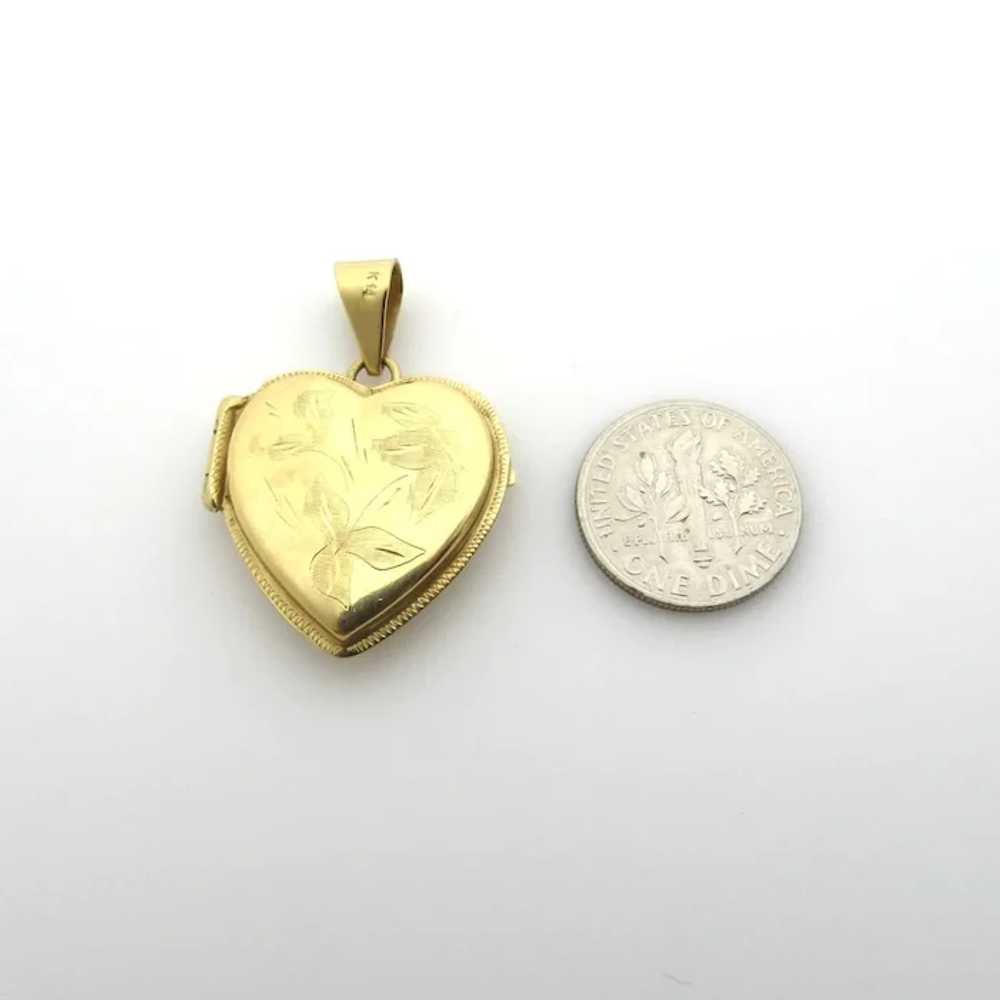 14K Yellow Gold Heart Floral Locket - image 4