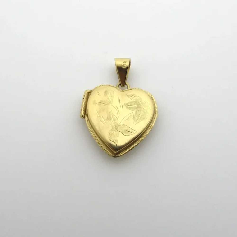 14K Yellow Gold Heart Floral Locket - image 6