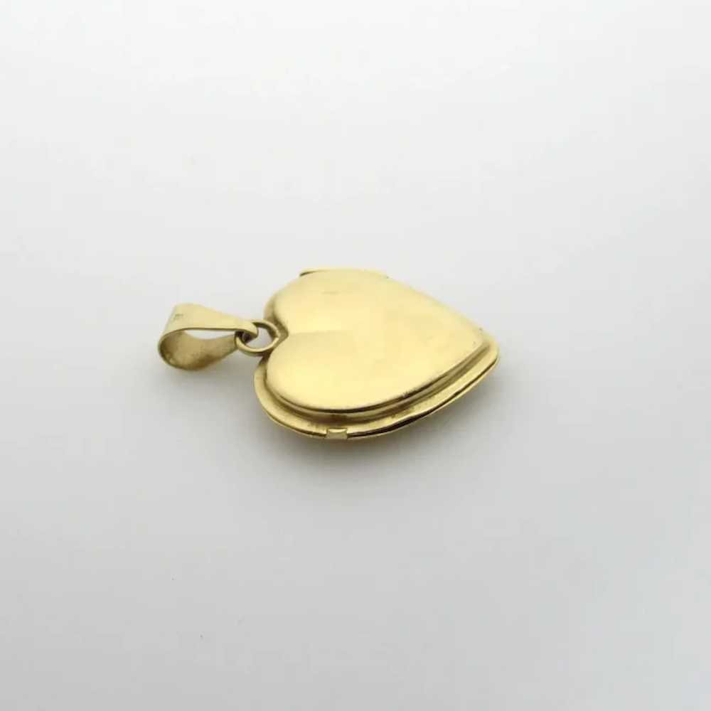 14K Yellow Gold Heart Floral Locket - image 7