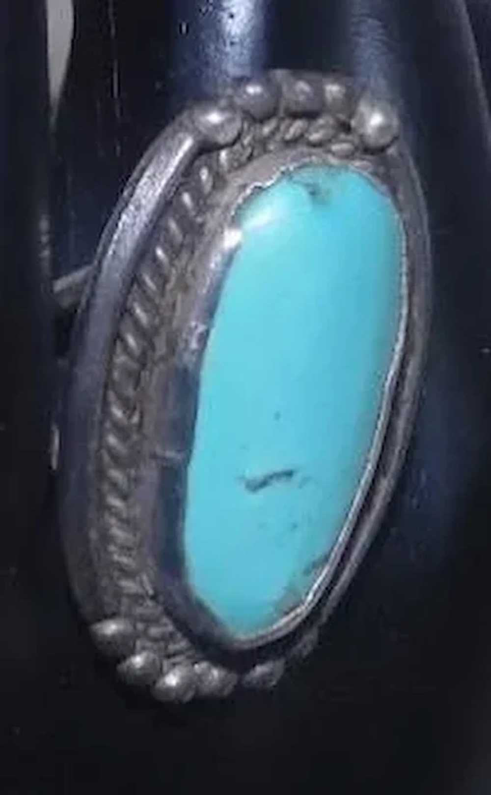 Simple Rope Design Ring w/Oval Turquoise Stone on… - image 3