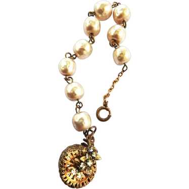 1940 Baroque Pearl Charm Bracelet - image 1