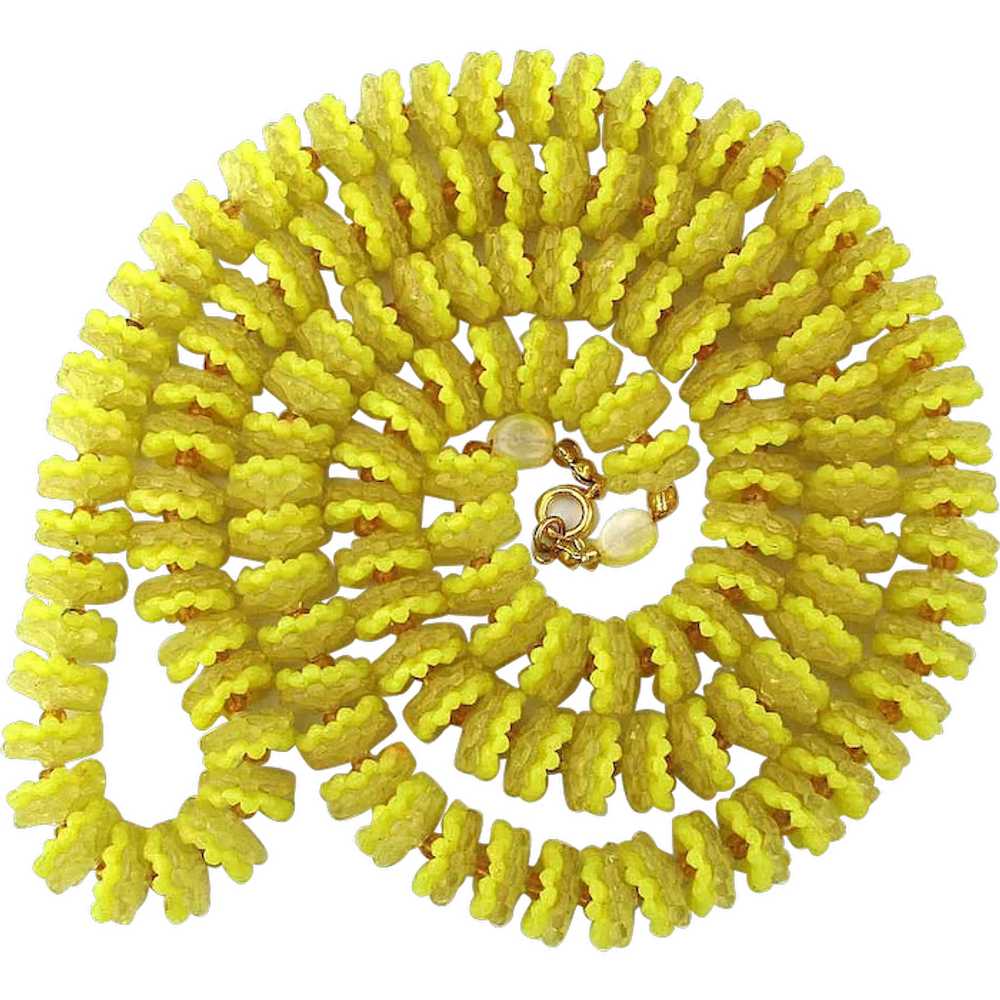 1950s Yellow Plastic Ruffle Flower Bead Necklace … - image 1