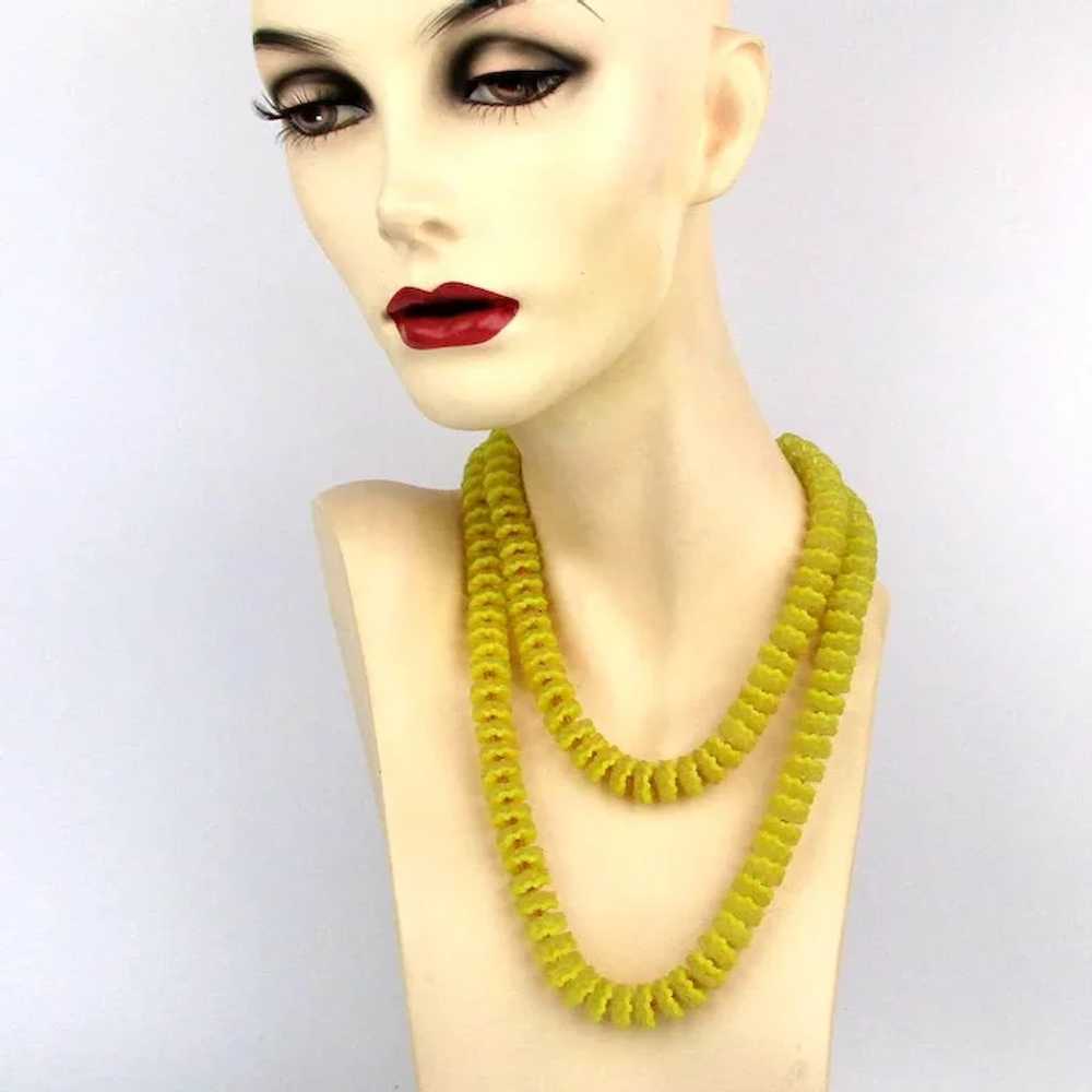 1950s Yellow Plastic Ruffle Flower Bead Necklace … - image 3