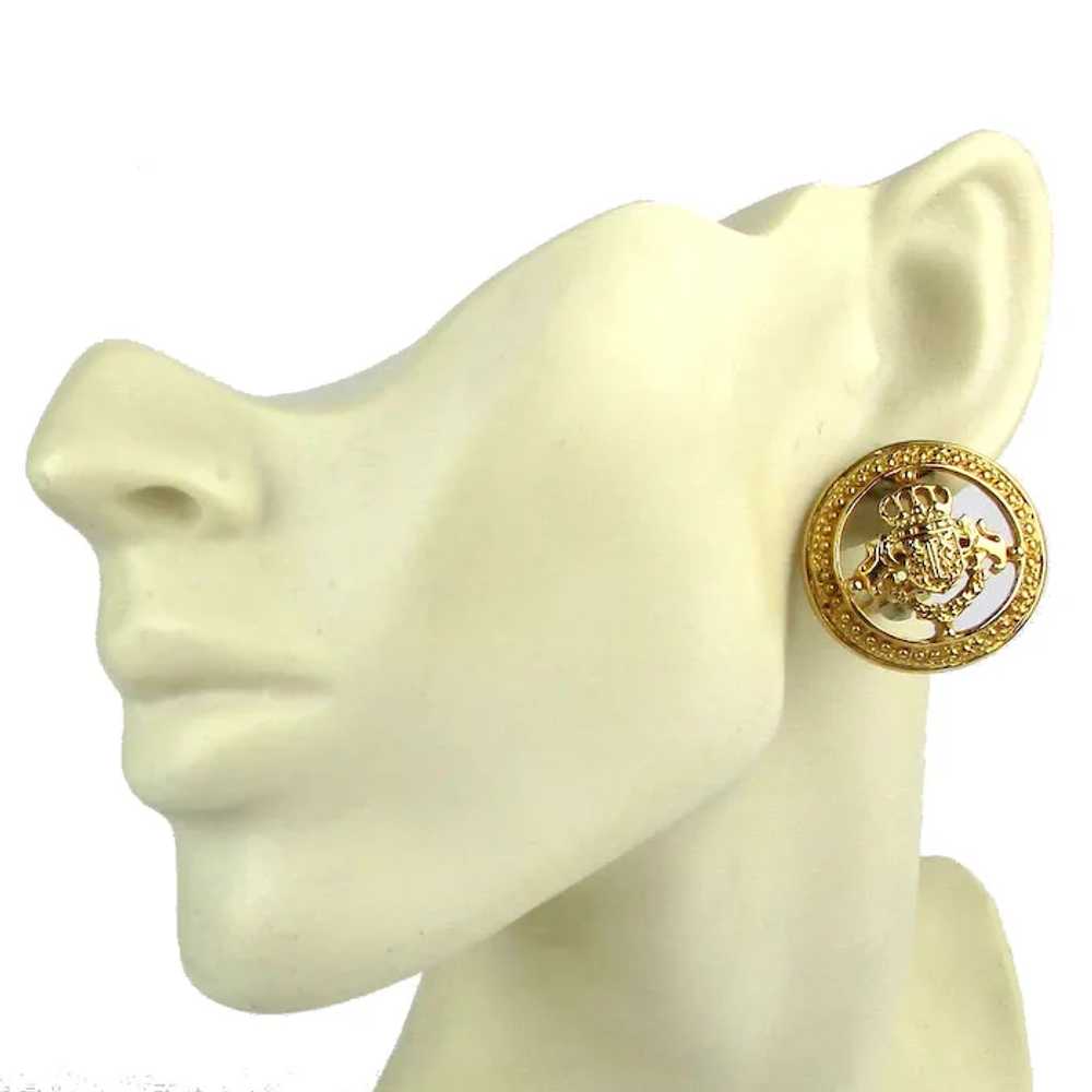 Vintage IVANA Goldtone Crest Clip Earrings - image 4