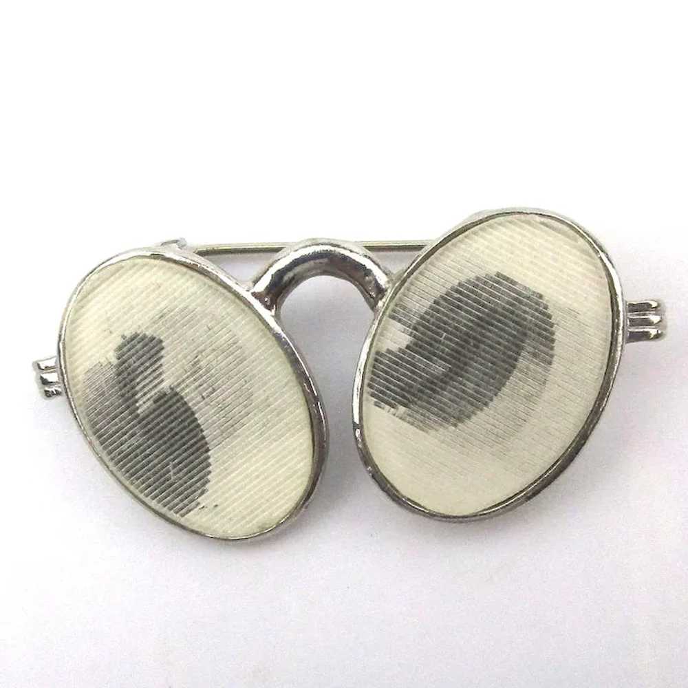 1960s Lenticular Googly Eye Eyeglasses Pin Brooch - image 3