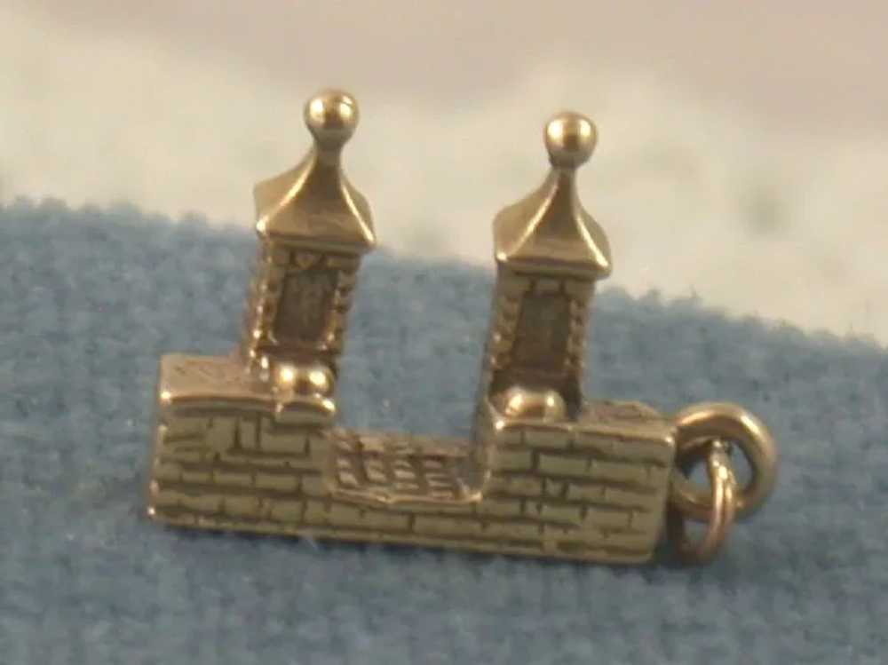 Estate 14K Tower of London Charm - image 2