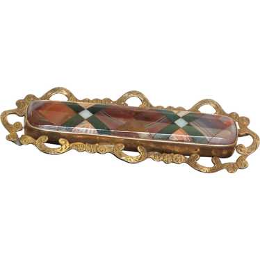 Early Low Carat Gold Scottish Agate Brooch
