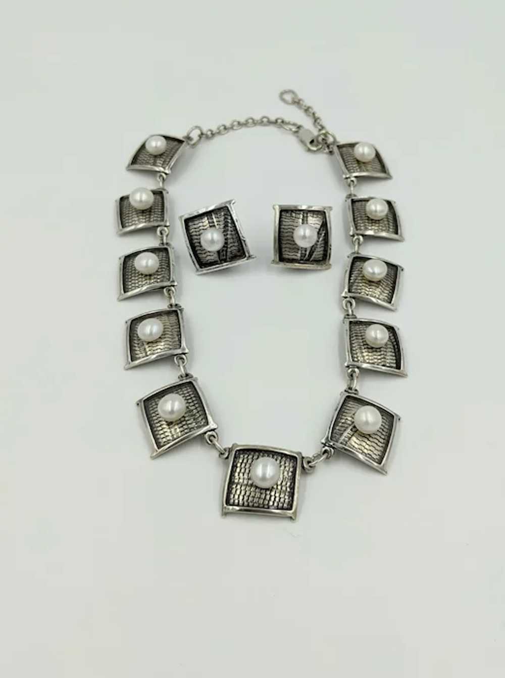 Sterling Silver Pearl Artisan Signed Necklace Cli… - image 11
