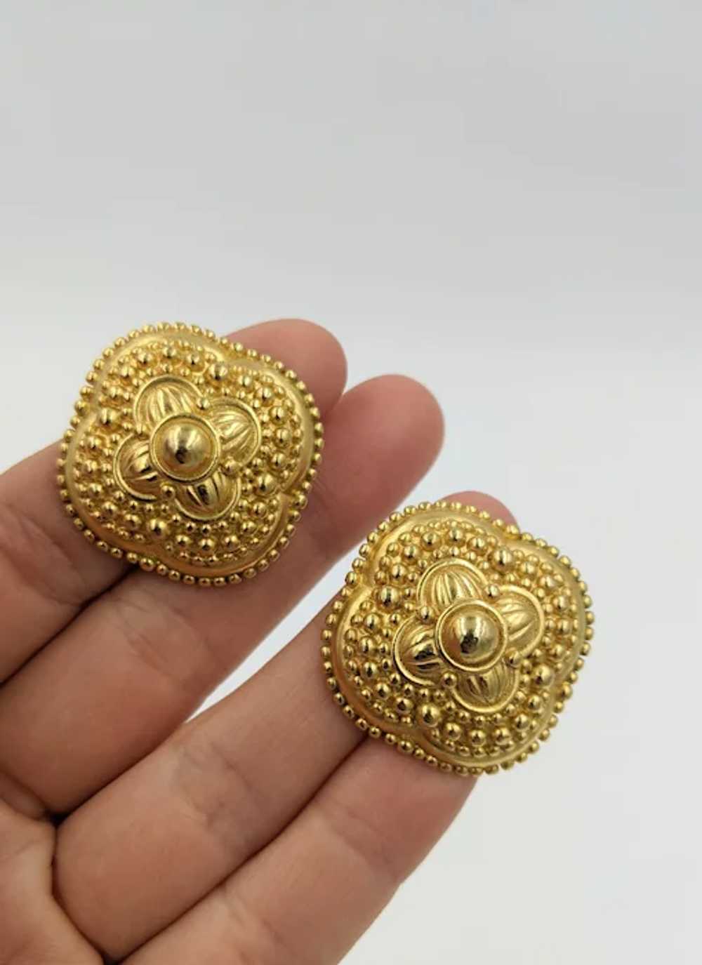 Trifari Vintage Designer Gold Tone Clip Earrings - image 3