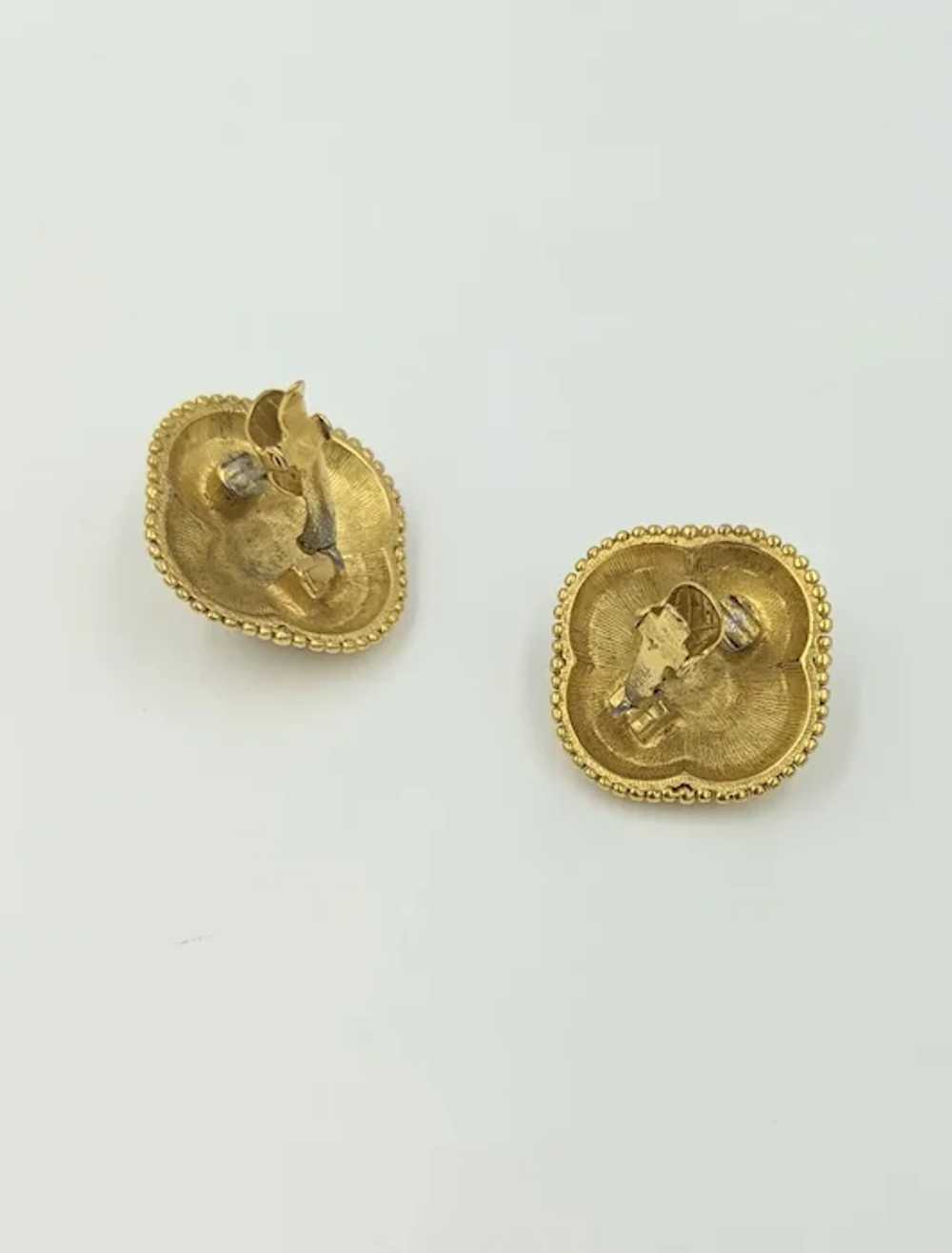 Trifari Vintage Designer Gold Tone Clip Earrings - image 6