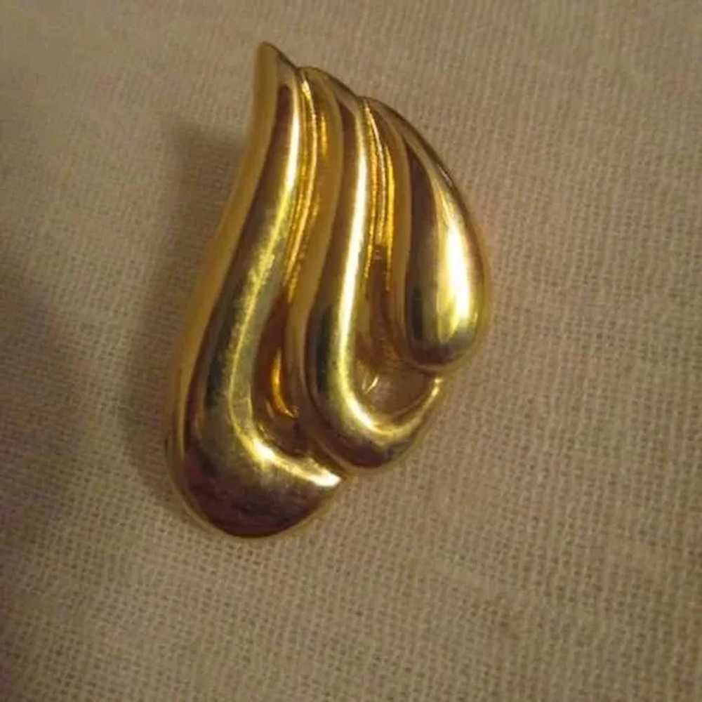 Sarah Coventry Clip-on Gold Tone Earrings - image 6