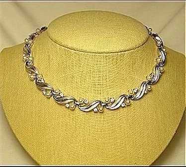Necklace Trifari Vintage Faux Pearl & Rhinestone … - image 1