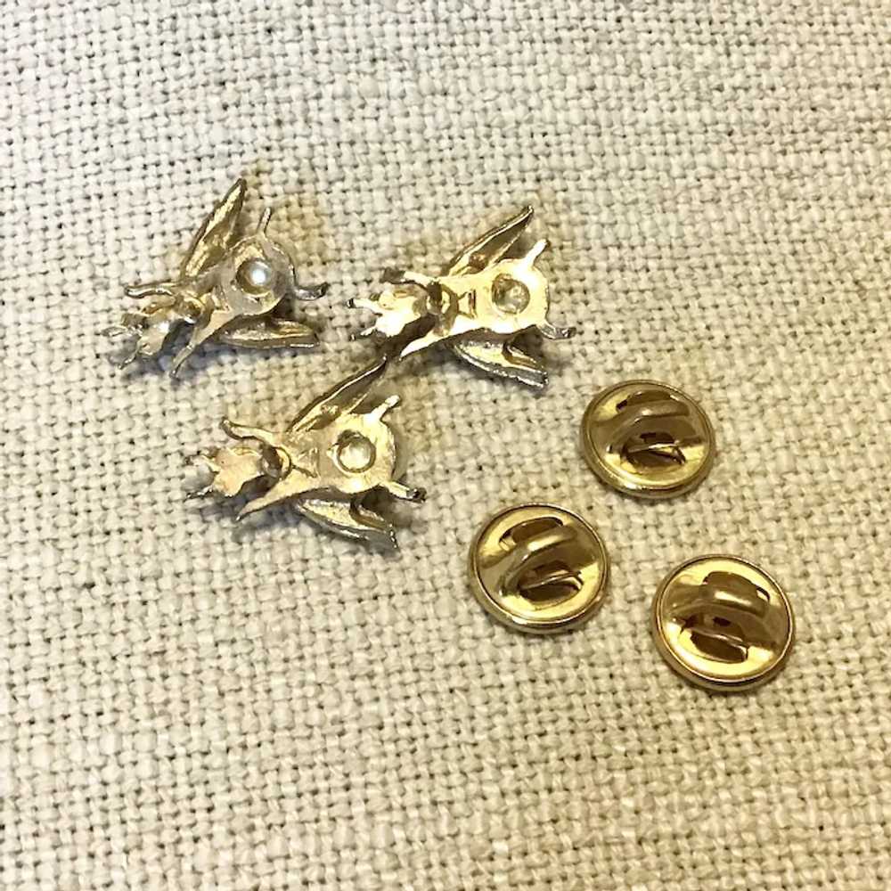 Three Gold Tone Bumble Bee Lapel Pins - image 4