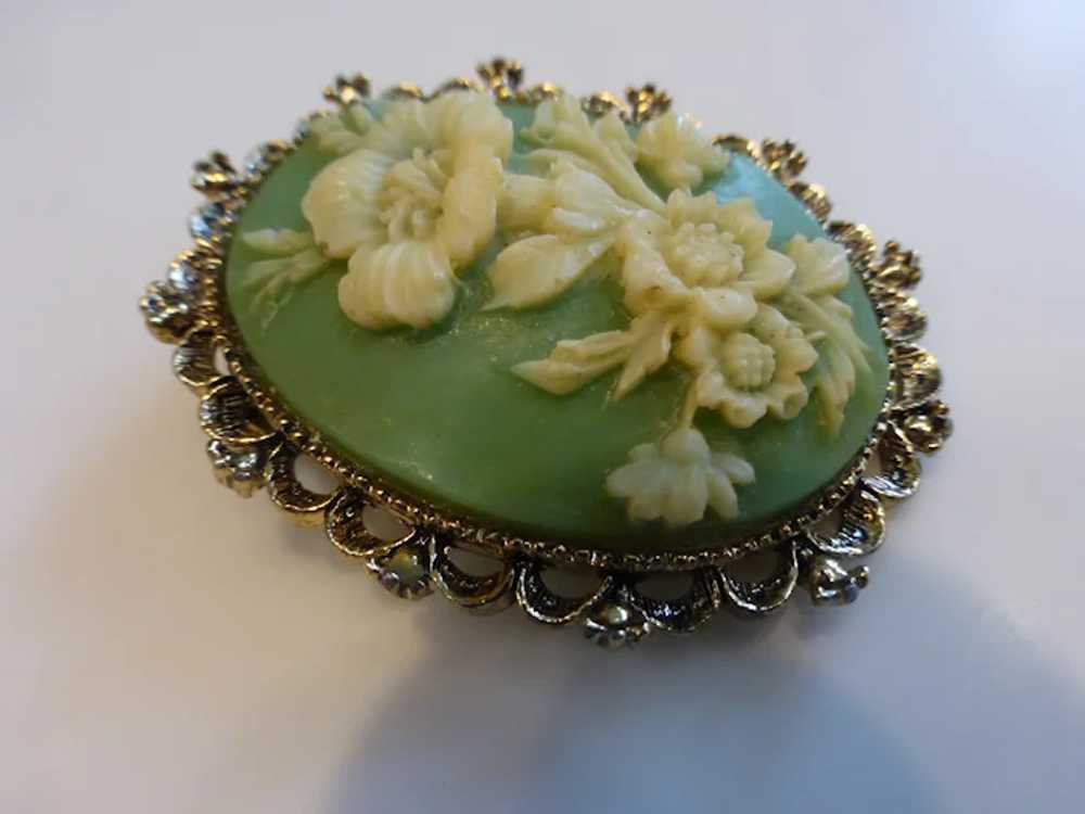 Vintage Floral Cameo Brooch Pendant Signed GERRY’S - image 3