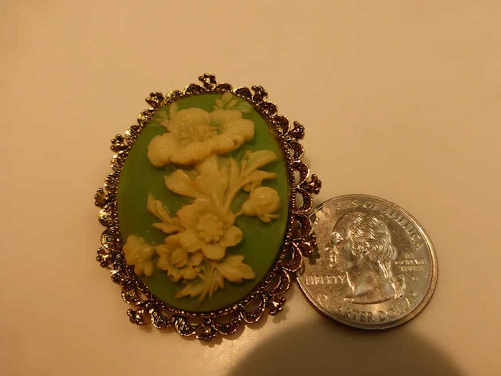 Vintage Floral Cameo Brooch Pendant Signed GERRY’S - image 8