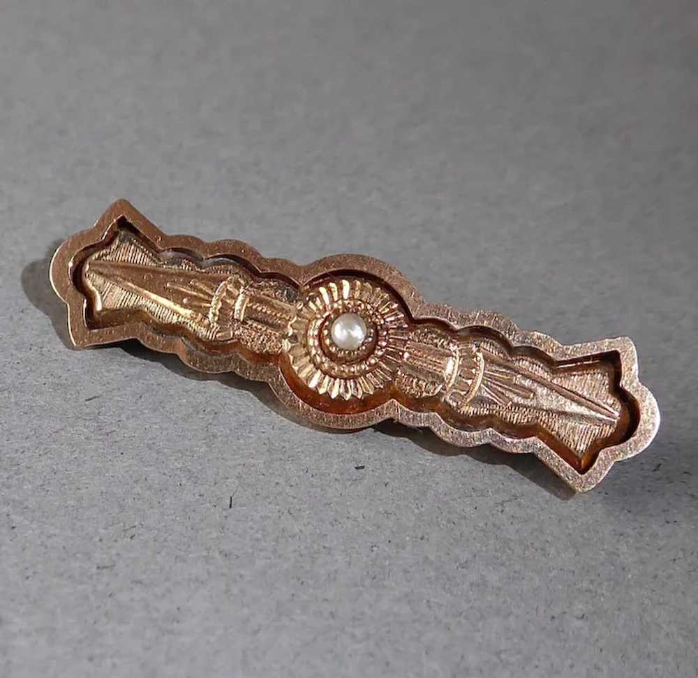 Victorian Gold Top Engraved Lace Pin w Half Pearl - image 4