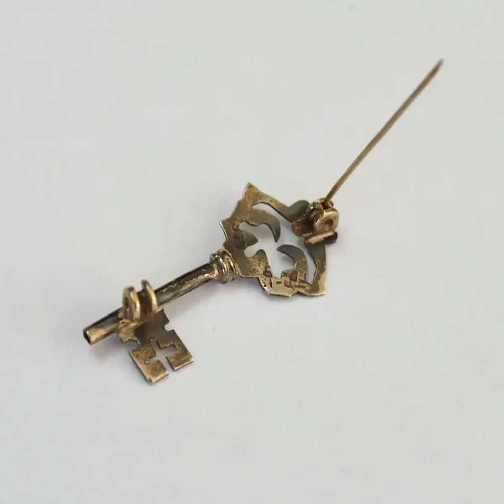 SILVER Skeleton Key Brooch Pin - image 4