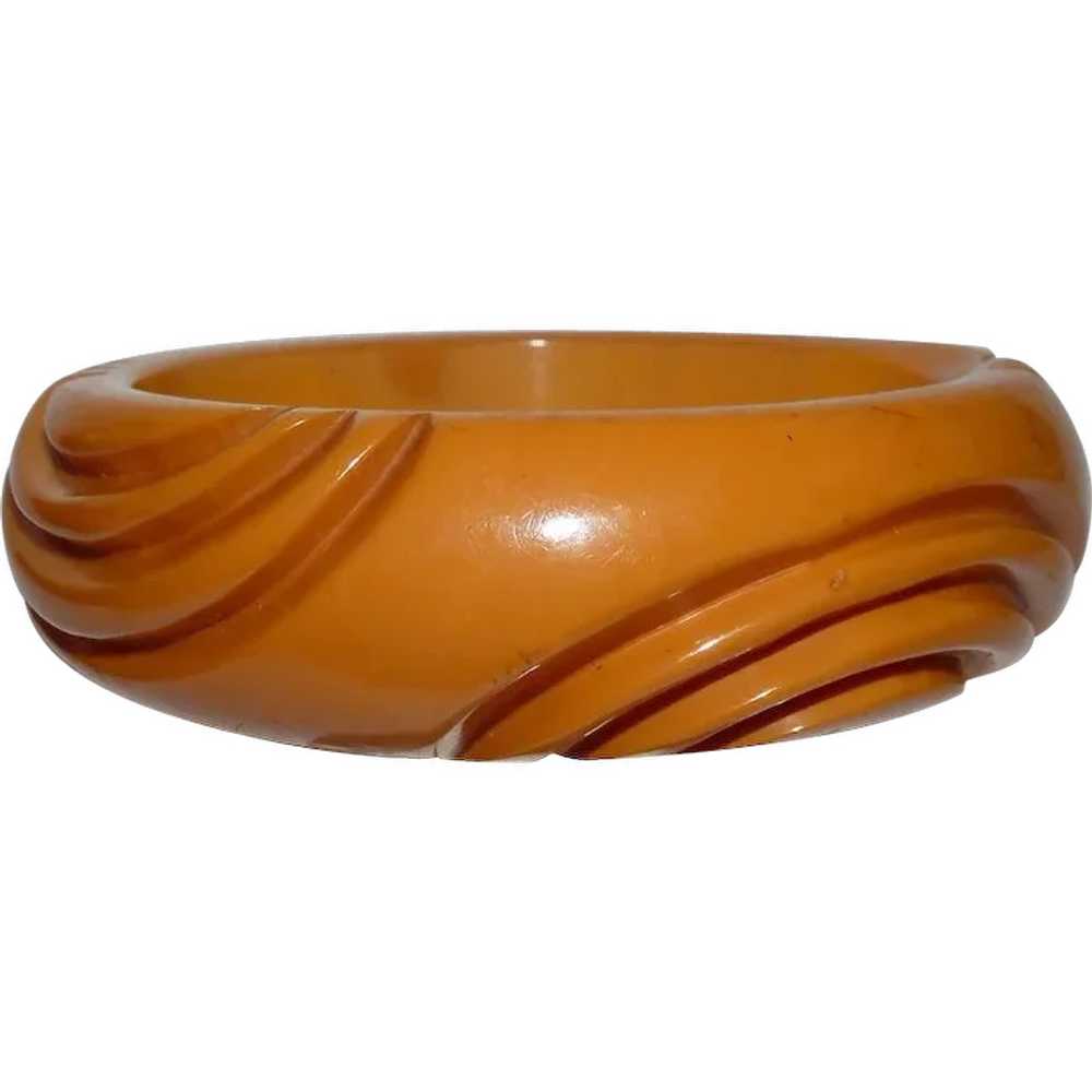 Chunky Deep Carved Butterscotch Bakelite Bangle B… - image 1