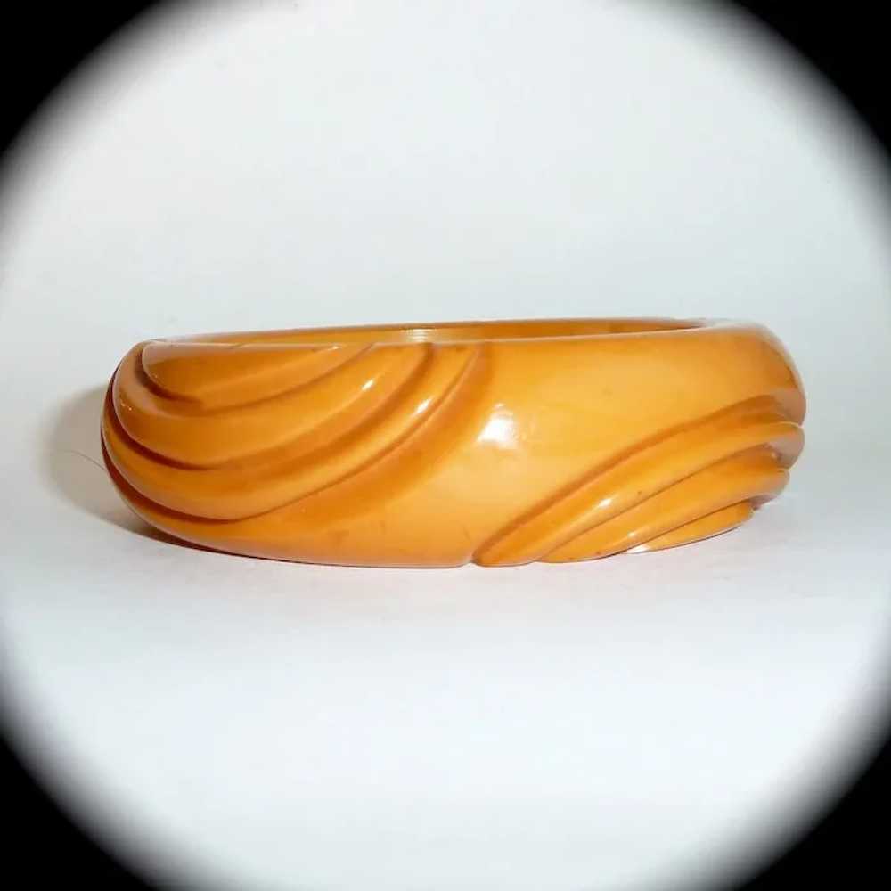 Chunky Deep Carved Butterscotch Bakelite Bangle B… - image 8