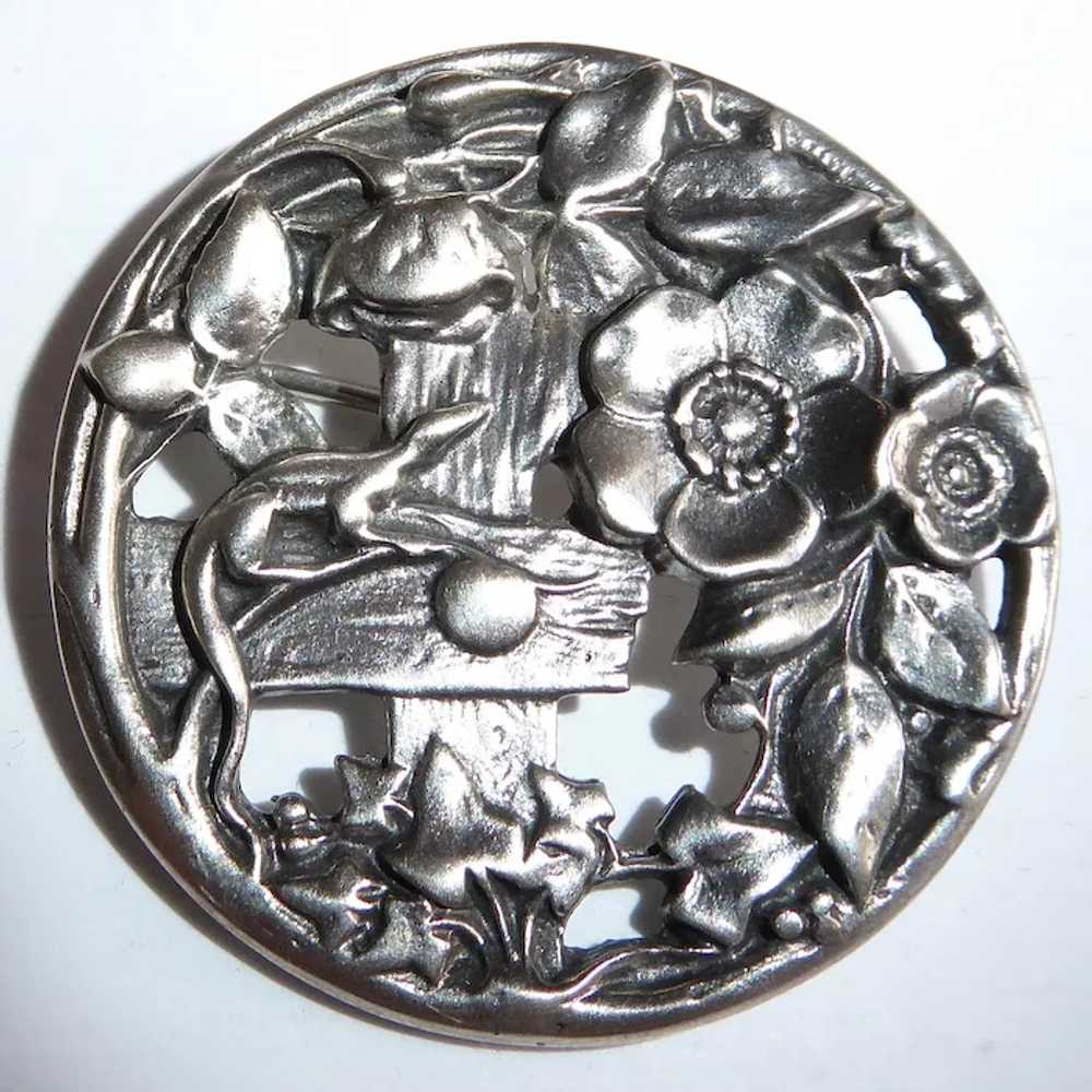 Sterling Pin Detailed Floral Garden Design w Geck… - image 2