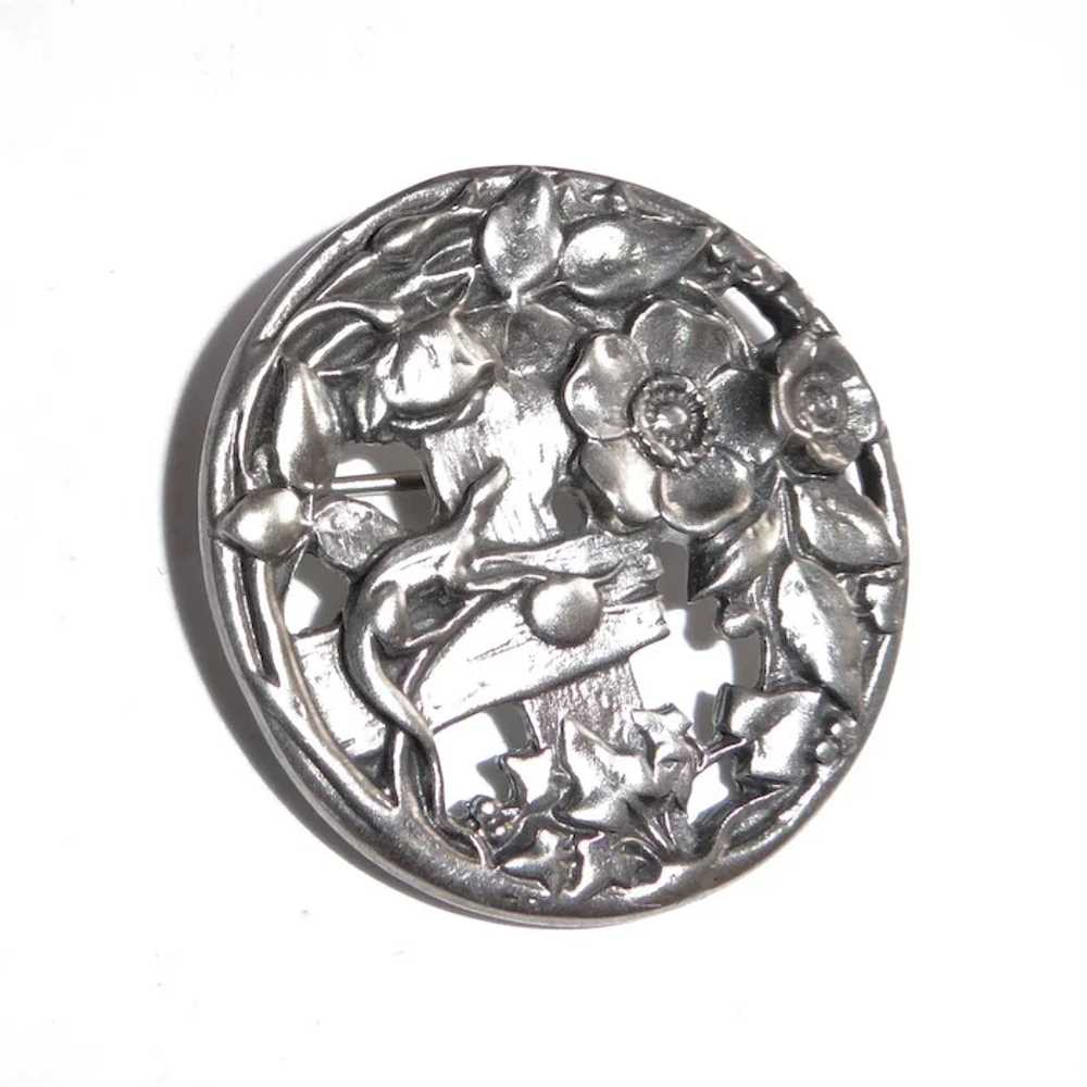 Sterling Pin Detailed Floral Garden Design w Geck… - image 8