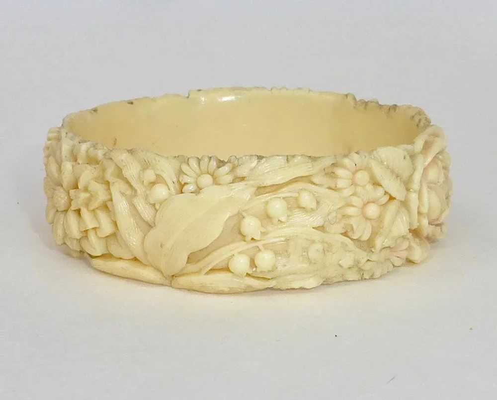 Art Deco Molded Celluloid Floral Bangle Bracelet - image 3