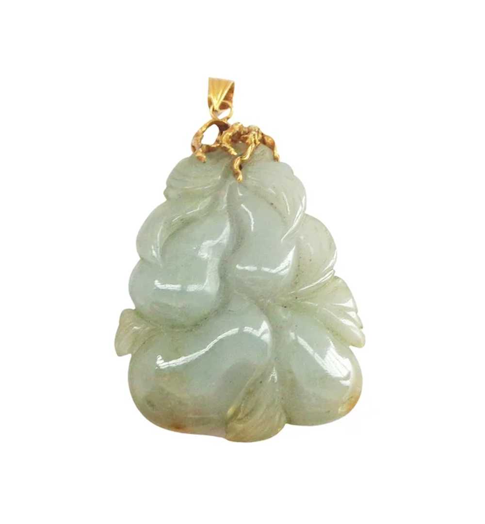 18K and Carved Jade Pear Pendant - image 3