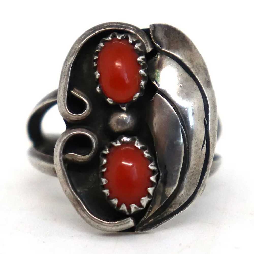 Vintage American Southwest Silver and Coral Caboc… - image 2