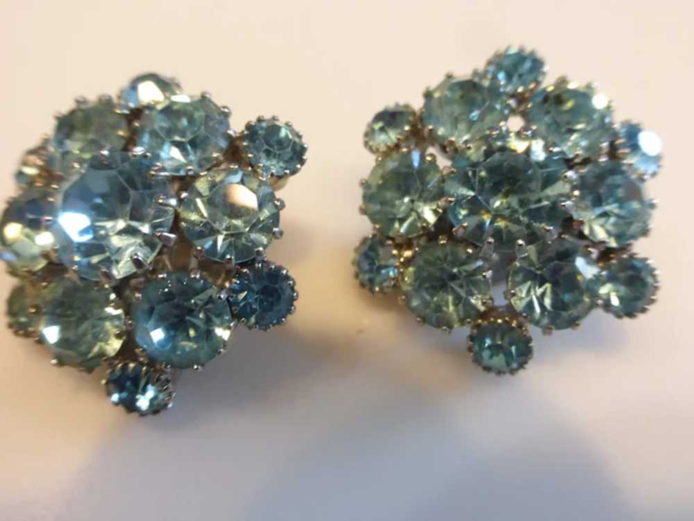 WEISS Signed Sky Blue Crystal Rhinestone Cluster … - image 6