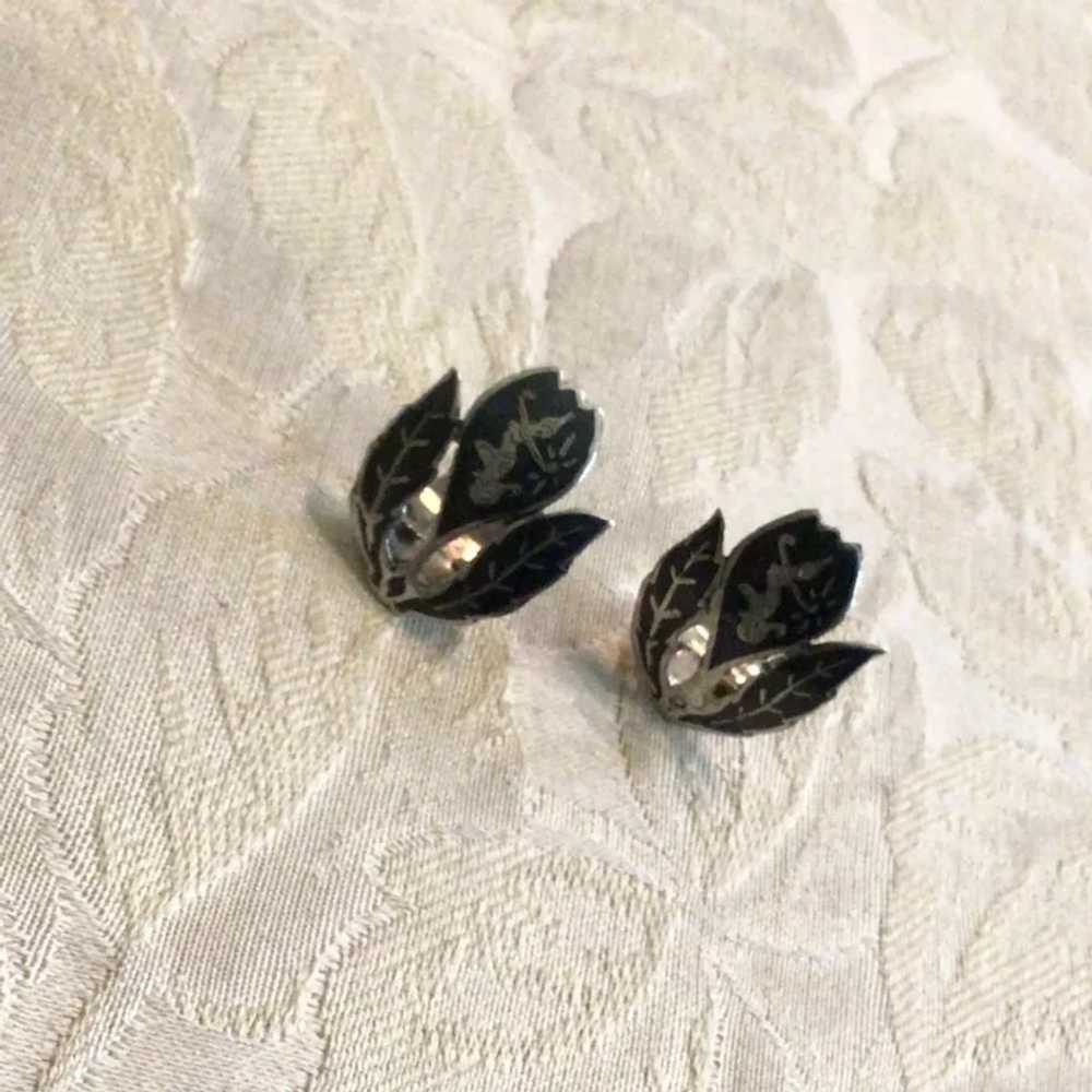 Siam Sterling Black Enameled Niello Clip Earrings - image 3