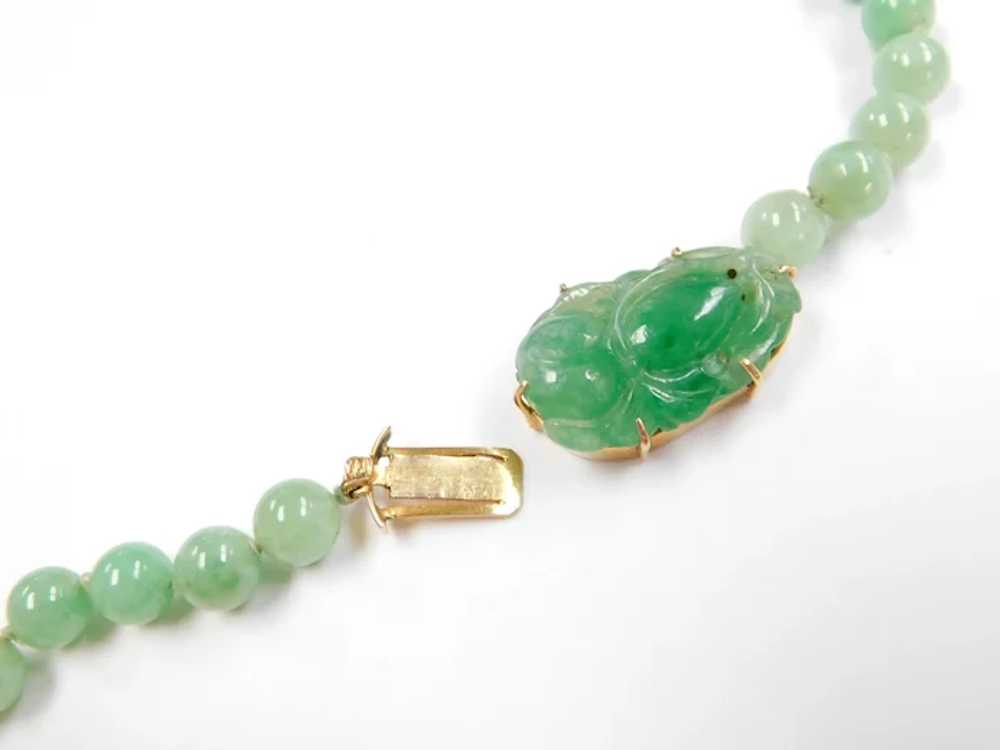 Vintage Green Jade Beaded Necklace with Carving 1… - image 6