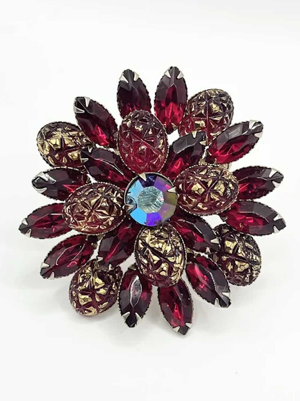 Vintage red rhinestone flower brooch pin - image 5