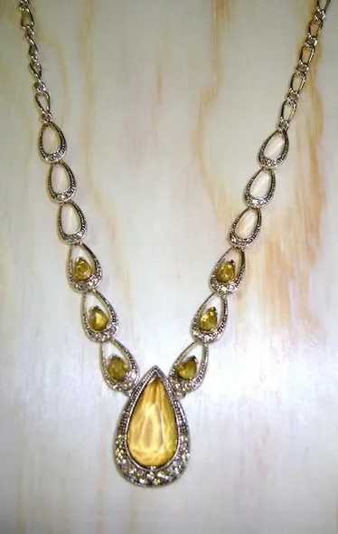 VINTAGE Faceted Golden Crystal Tears  Necklace