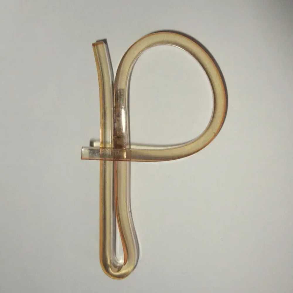 Lucite Initial Pin, "P" 1940's or 50's - image 4