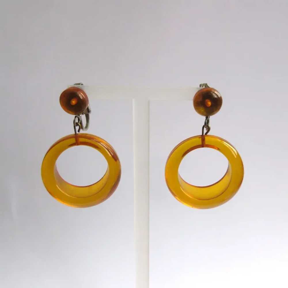 Bakelite Hoop Earrings, Applejuice, Vintage Artic… - image 4